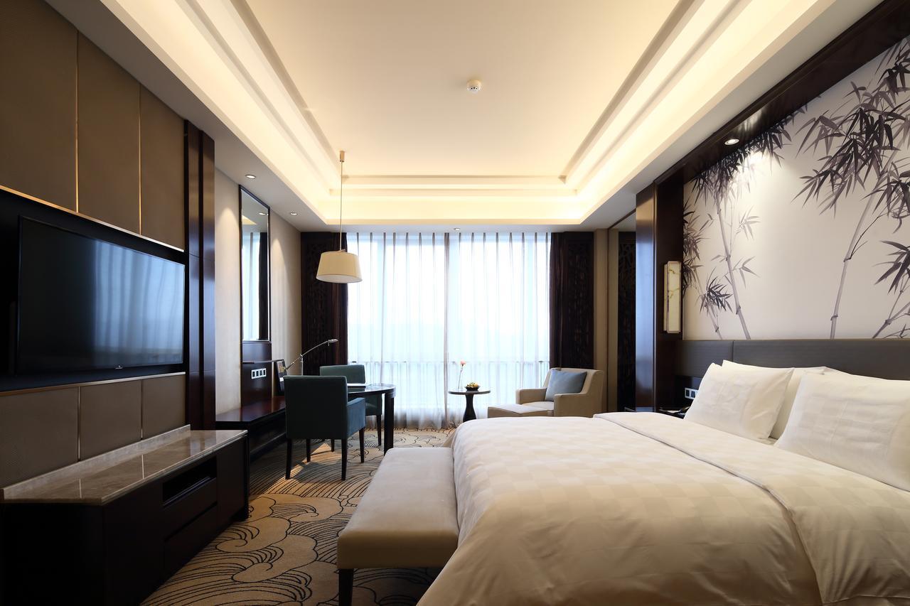 Jinan Luxury Blue Horizon Hotel Exteriör bild