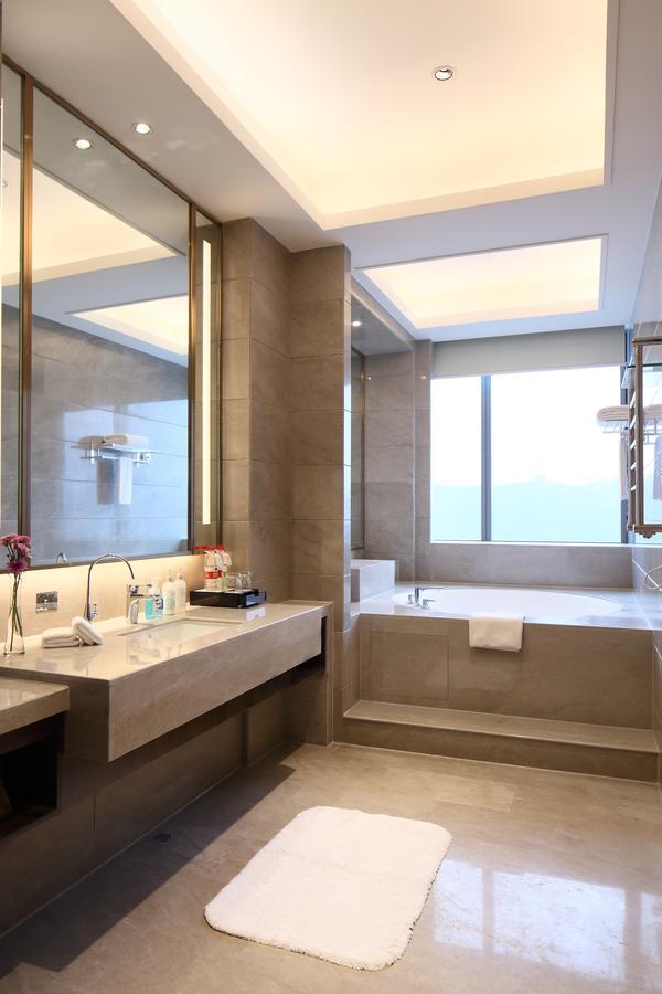 Jinan Luxury Blue Horizon Hotel Exteriör bild