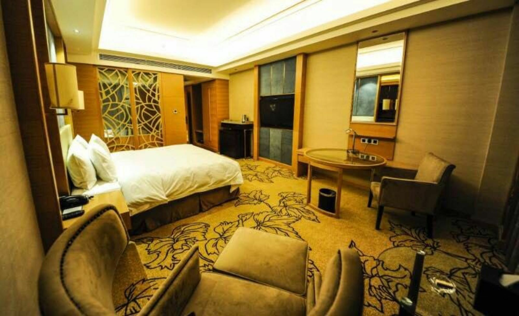 Jinan Luxury Blue Horizon Hotel Exteriör bild